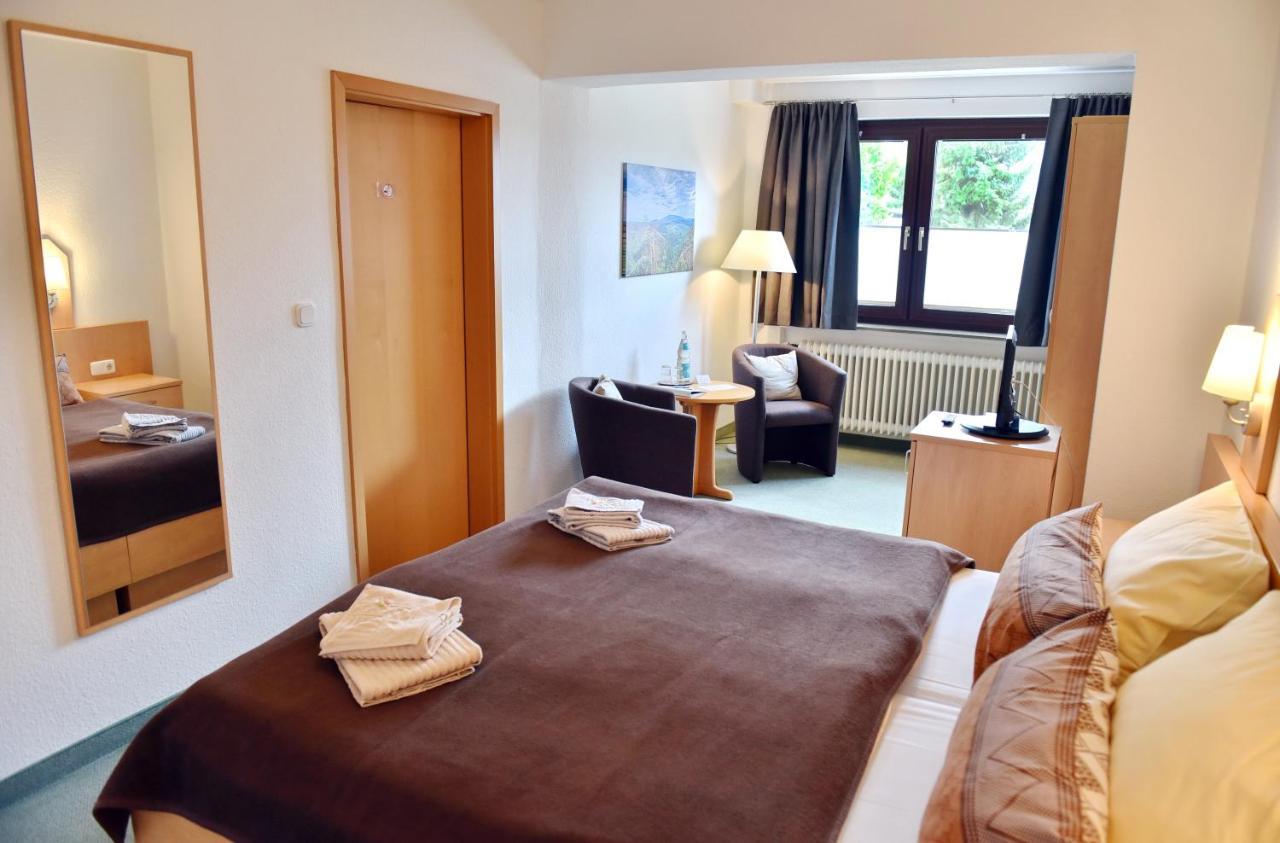- Der Berghof 3*